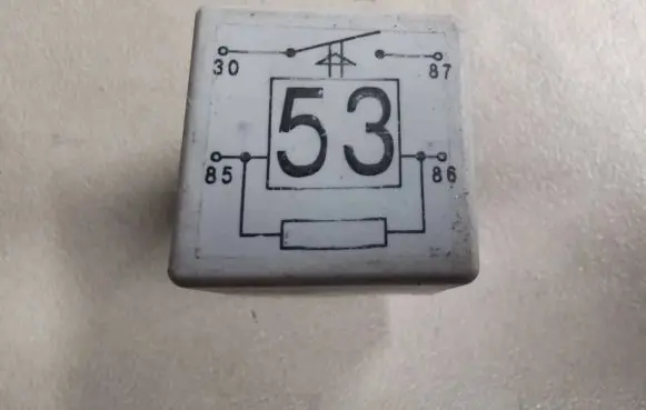 Volkswagen Golf IV Other relay 141951253B 20240072