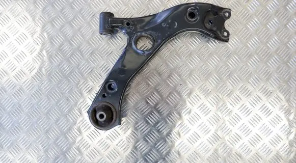 Toyota C-HR I Front lower control arm/wishbone 90119W0279