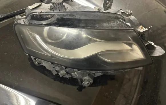 Audi A4 S4 B8 8K Headlight/headlamp 8K0941004G 0301240282