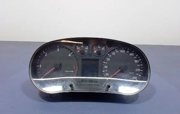 Audi A3 S3 8L Speedometer (instrument cluster) 8L0920932D