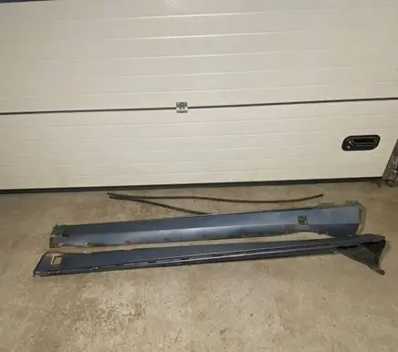 Mercedes-Benz 190 W201 Side skirt front trim 2016906440 2016906340