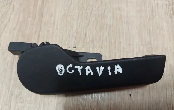 Skoda Octavia Mk2 (1Z) Engine bonnet (hood) release handle 1J1823633 1J1823533C