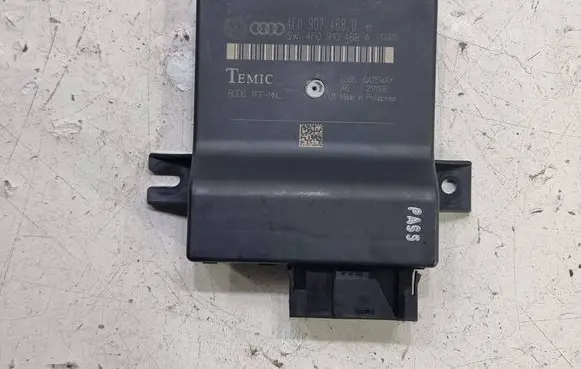 Audi A6 S6 C6 4F Gateway control module 4F0907468D 4F0910468A