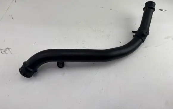Volkswagen Touareg II Intercooler hose/pipe 7P0145792B
