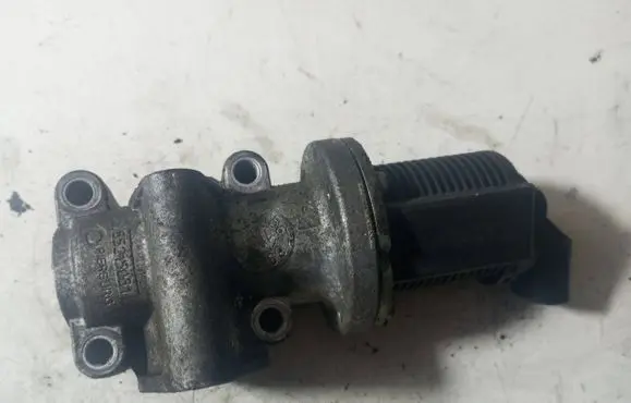 Opel Zafira B EGR valve 55215031