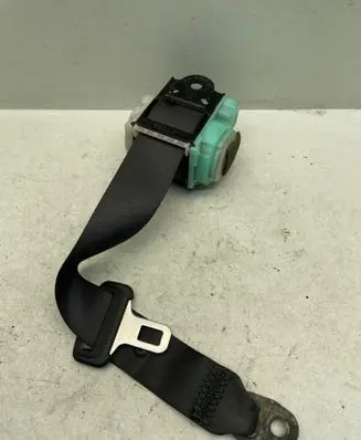 Mazda 6 Rear seatbelt 0431107 E40431107