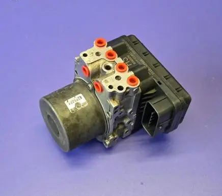 Lexus RX 330 - 350 - 400H ABS Pump 4454048400 1338004690 8954148330