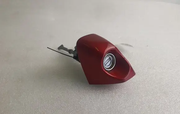 KIA Sportage Front door lock (next to the handle) 4A9LH