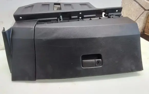 Nissan Murano Z50 Glove box 68108CA000