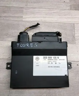Volkswagen Touareg I Keyless (KESSY) go control unit/module 3D0909135N 5WK48825 5WK47021