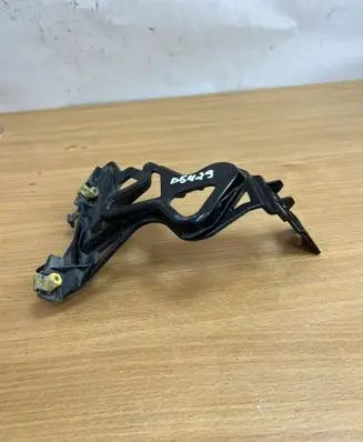 BMW 7 F01 F02 F03 F04 other engine part 18022910 D5429