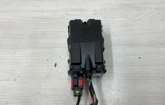 Peugeot 2008 II Fuse box set 9812661980