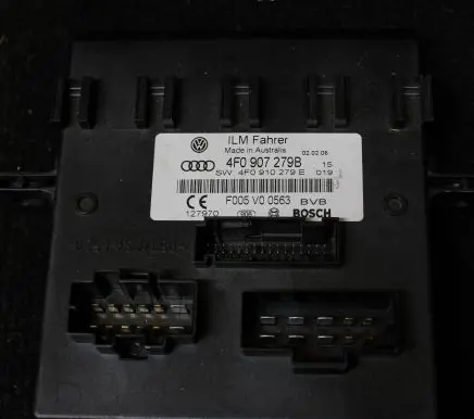 Audi A6 S6 C6 4F Central body control module 4F0907279B