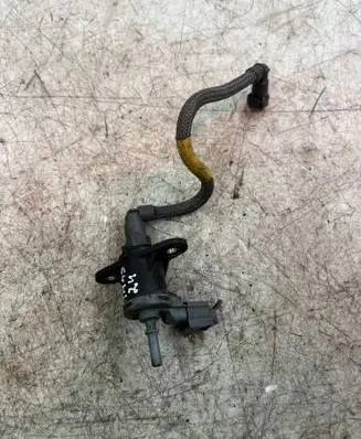 Renault Master III Fuel line pipe 8201064584