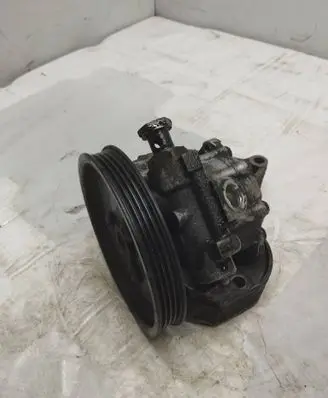 BMW 3 E90 E91 Power steering pump 91128
