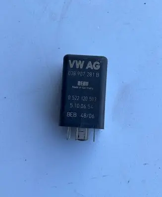 Audi A8 S8 D4 4H Glow plug pre-heat relay 038907281B 5100654 0522120503