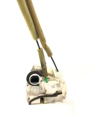 Mazda 3 II Rear door lock