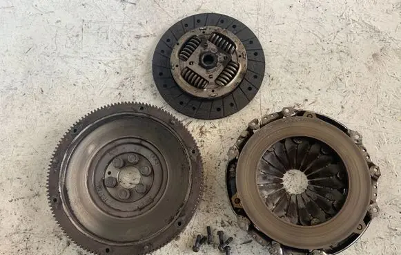 Skoda Octavia Mk2 (1Z) Clutch set kit 835035