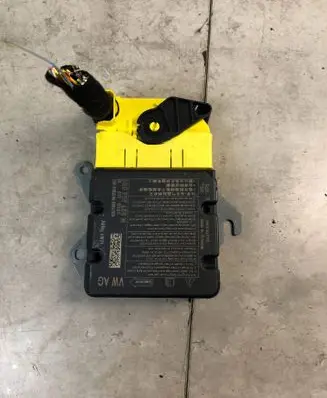 Audi A3 S3 8V Airbag control unit/module 5Q0959655N