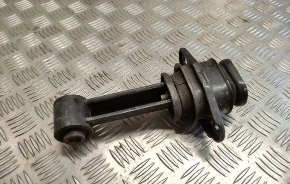 KIA Rio Engine mount bracket
