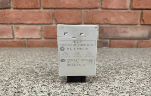BMW 5 F10 F11 Parking PDC control unit/module 6798690
