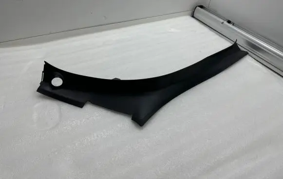 Tesla Model X Other trunk/boot trim element 104732100E