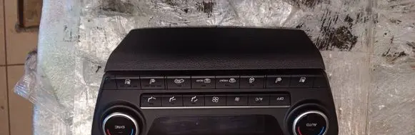 Hyundai Tucson TL Climate control unit 97250-D7FF0 T90524
