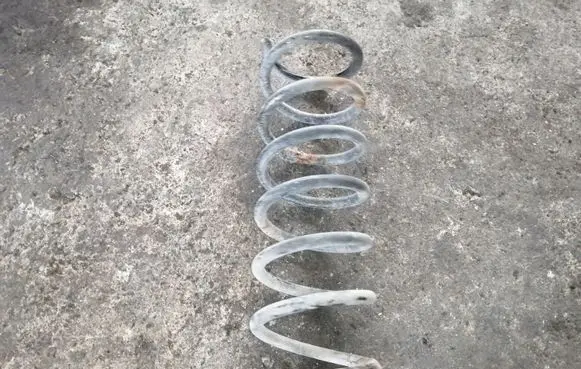 Mazda 3 I Rear coil spring