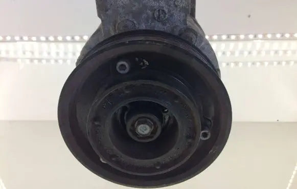 Volkswagen PASSAT B6 Air conditioning (A/C) compressor (pump) 1K0820803L 5060410001 4810042174