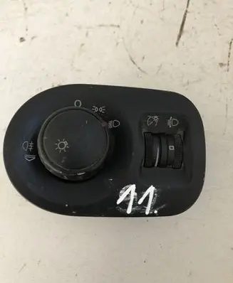 KIA Sorento Wing mirror switch 040604