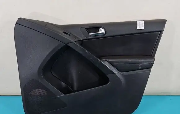 Volkswagen Tiguan Front door card panel trim IMPRK1520792