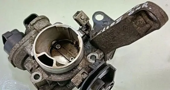 Renault Clio II Throttle valve H873633