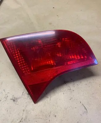 Audi A4 S4 B7 8E 8H Tailgate rear/tail lights 8E9945093 ULO749001 484501