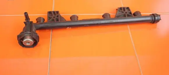 Renault Scenic III - Grand scenic III Fuel line pipe 175200037R 30XZ28