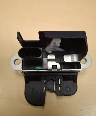Volkswagen Touran I Tailgate/trunk/boot lock/catch/latch 1T0827505