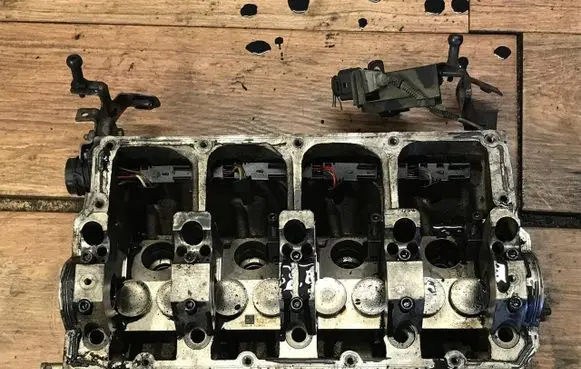 Skoda Octavia Mk2 (1Z) Engine head 038103373R