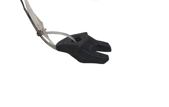 Volvo V40 Fuel Injector clamp holder 927029