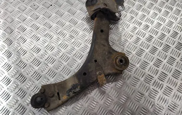 Volvo V60 Front lower control arm/wishbone