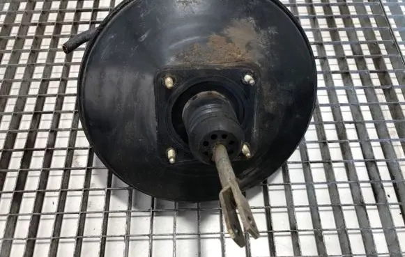Renault Master II Brake booster 8200189405