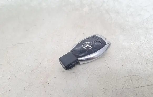 Mercedes-Benz R W251 Ignition key/card