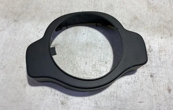 Maserati Ghibli Steering wheel column trim 670012583 AAH98509