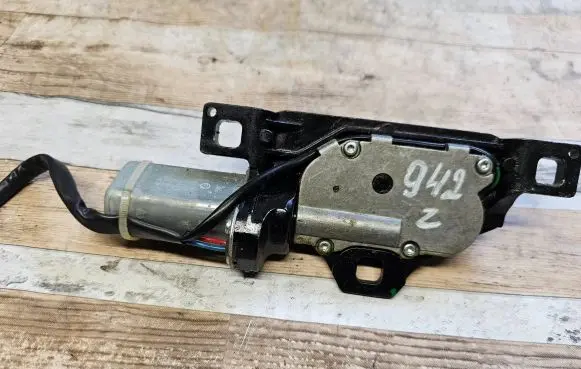 BMW 5 E60 E61 Tailgate window lock/catch/latch 489051060 US712993102