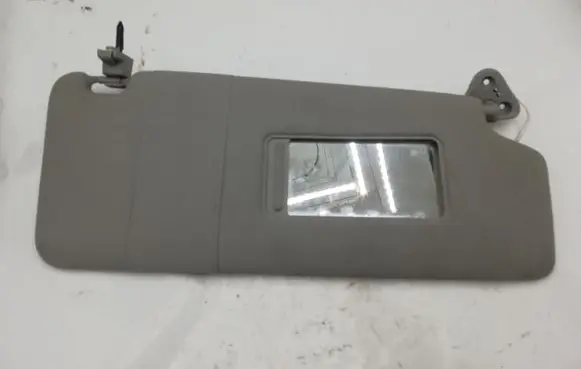 BMW X3 E83 Sun visor NOCODE