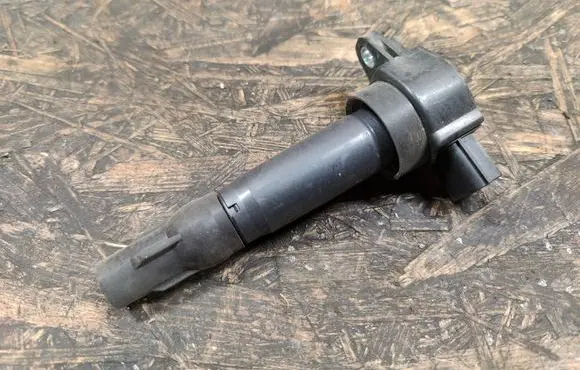 Mitsubishi Colt High voltage ignition coil MN195616