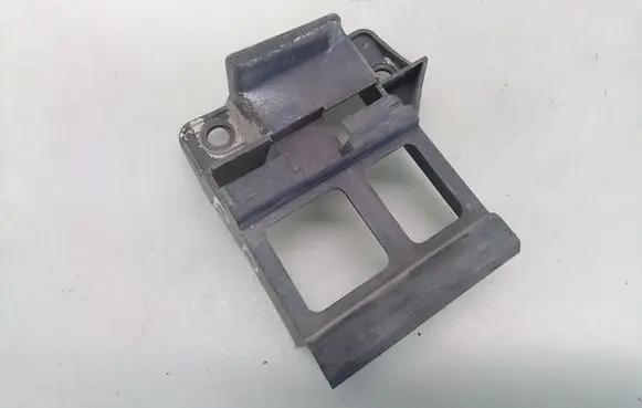 Volkswagen Crafter Front bumper mounting bracket