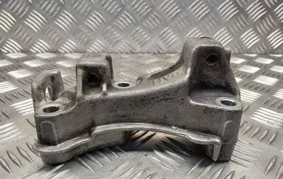Citroen Berlingo Engine mounting bracket 9681861680