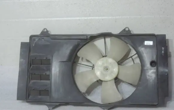 Electric radiator cooling fan