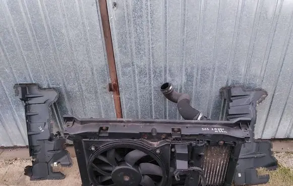 Citroen DS5 Radiator support slam panel 9677113480