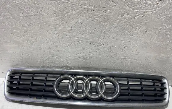 Audi A4 S4 B5 8D Front grill 8D0853651R