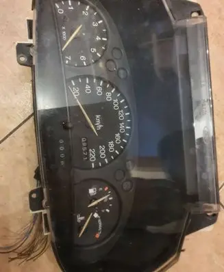 Ford Escort Speedometer (instrument cluster) 10849ha 431042c 95AB10849